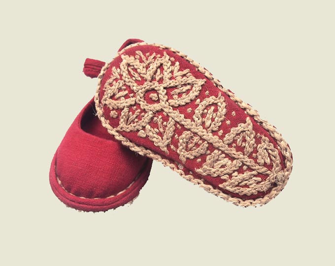 babys-handmade-cloth-shoes-with B