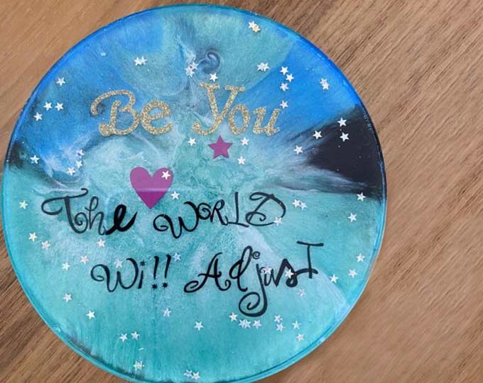 quote-resin-table-decor B