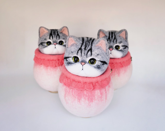 handmade-wool-felt-cat-jar-big-cat