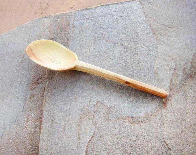 hand-carved-spoon-chinaberry-wood