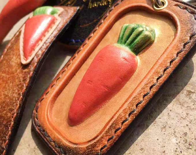 leather-art-works-carrot-card