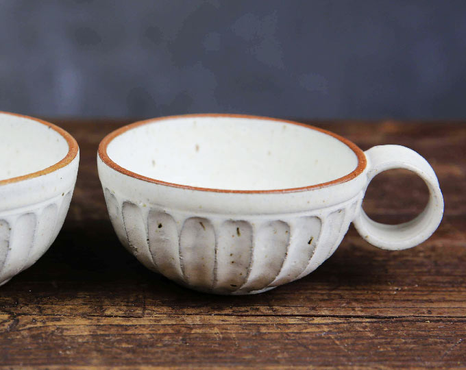 carved-rib-coffee-cup-white-tea B