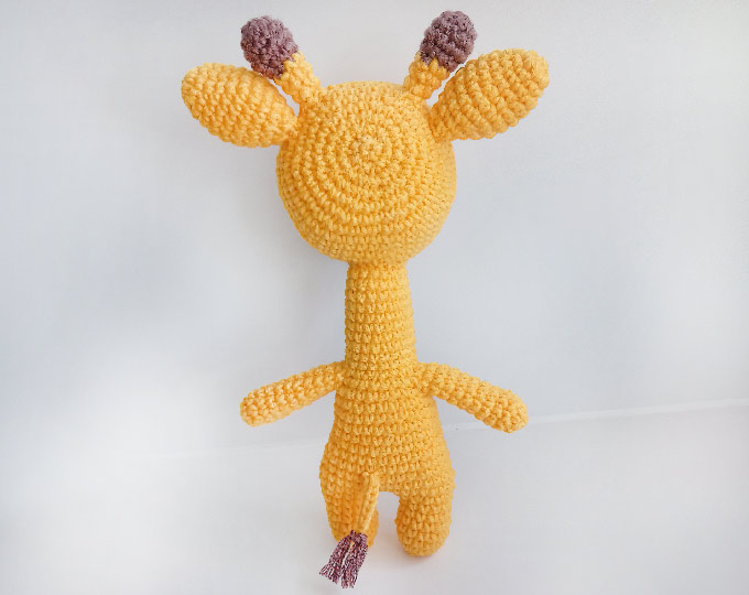 giraffe-crochet-giftnitted-giraffe C