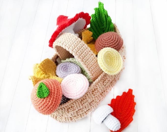 crocheted-mushroomfairy-mushroom C