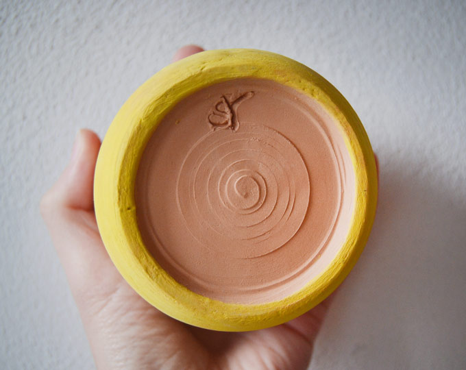 handmade-ceramic-pot-with-yellow A