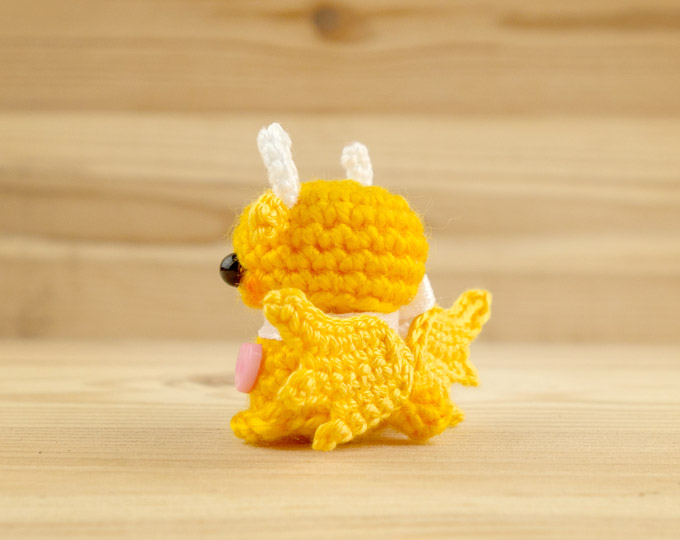 Dragon-figurine-Tiny-yellow-dragon B
