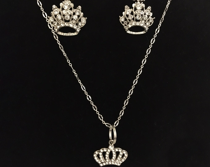 silver-crown-set