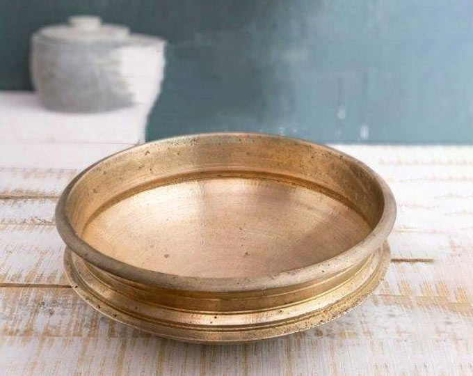 south-Indian-seasoned-Bronze-cookin A