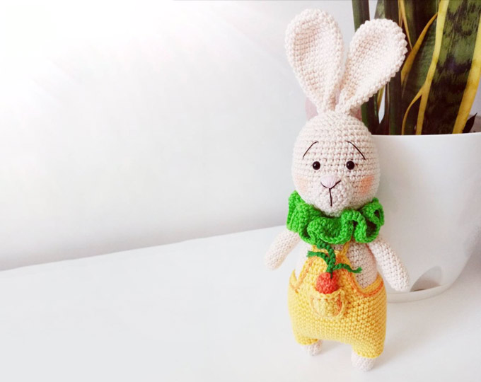 Bunny-stuffed-animal-Crochet-bunny