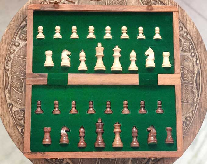 12-Magnetic-Folding-Handmade-Chess A